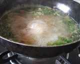 A picture of step 6 of Hot and sour vegetable soup.