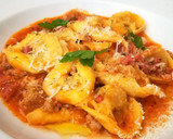 Foto del paso 5 de la receta: Tortellini en salsa boloñesa