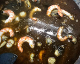 Foto del paso 5 de la receta: Arroz negro con salsa allioli