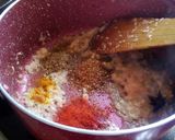 A picture of step 3 of Mushroom masala.