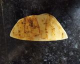 A picture of step 3 of Namak mirchi paratha.