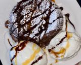 A picture of step 9 of Chocolate Molten lava cake😍.
