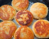 A picture of step 4 of Frozen aloo tikki.