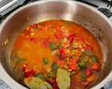 Foto del paso 4 de la receta: Pochas con marisco