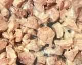 Foto del paso 2 de la receta: Salteado de Cerdo con Zapallitos Verdes