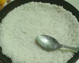 Foto langkah ke 2 dari resep 17.Intip Nasi Sisa.