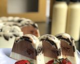 Foto langkah ke 5 dari resep Puding Nutella Oreo.