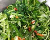 Foto langkah ke 3 dari resep Cah Kangkung saus Tiram.