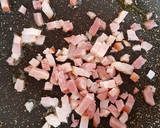 Foto del paso 1 de la receta: Tallarines con pimiento 3 colores y bacon