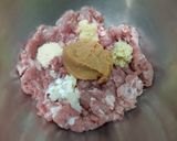 รูปขั้นตอนการทำที่ 2 ของ โซเมนกับหมูสับผัดมิโซะ