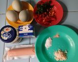 Foto langkah ke 1 dari resep Omelet Sosis Telur Bebek.