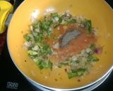 A picture of step 2 of Macroni In Tomato Sauce.