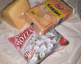 3 sajtos szalámis pizza recept fázis 3 fotója