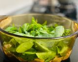 Hình bước làm 3 của món Canh Rau Bồ Ngót Nấu Giò Sống