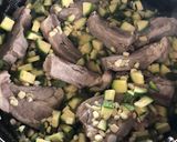Foto del paso 3 de la receta: Costillas de Cerdo con Calabacitas