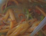 A picture of step 3 of Macaroni with carrot sauce.