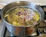 Foto del paso 3 de la receta Sopa de pollo con verduras al ajillo