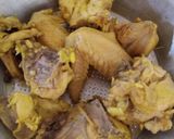 Foto langkah ke 3 dari resep Ayam goreng lengkuas.
