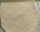 Foto langkah ke 5 dari resep Pizza Homemade.