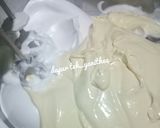 Foto langkah ke 4 dari resep Bolu Hongkong Keju Super Lembut.