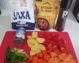 Foto langkah ke 1 dari resep 119. Chicken & Veggies Balti Curry (India).