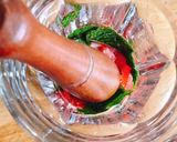 Hình bước làm 2 của món 🌱 Cocktail Mojito Dâu Tây