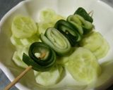 A picture of step 1 of Cucumber Chiller💚🍸.