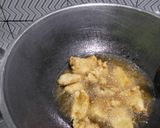 Foto langkah ke 5 dari resep Ayam kare krispi.