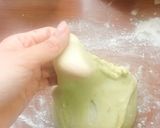 Hình bước làm 1 của món Avocado bun (bánh mì quả bơ)