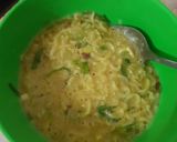 Foto langkah ke 5 dari resep Kreasi indomie kari ayam simple dan enak.