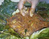 A picture of step 9 of Meen pollichathu/ Fish fried in banana leaf wrap.
