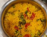 A picture of step 5 of Vagharelo Bhaat/Gujarati Masala Bhaat.