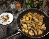 Foto del paso 2 de la receta: Conejo con curry al ajillo