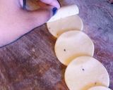 A picture of step 7 of Rose flower mathri.