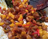 Foto langkah ke 5 dari resep Oseng mercon Kikil kentang.