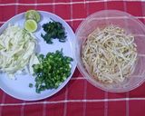 Foto langkah ke 1 dari resep Soto Ayam Medan.