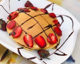 A picture of step 4 of Strawberry pancake.