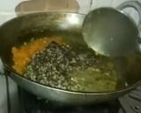 A picture of step 4 of Delhi style dal.