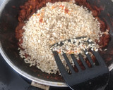 Foto del paso 4 de la receta: Arroz al horno de Pascua. Con albóndigas de bacalao, garbanzos, castañas y pasas