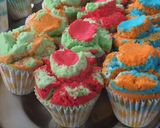 Foto langkah ke 10 dari resep Bolu kukus Kullerful gonjreng 💙💚💛❤️.