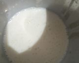A picture of step 3 of Banana Milkshake.