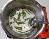 รูปขั้นตอนการทำที่ 3 ของ สายบัวต้มกะทิเห็ดหอม (เจ) #กินผักรักสุขภาพ5