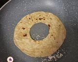 A picture of step 1 of Roti Pizza.