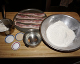 Foto del paso 1 de la receta: PAN AMASADO CON CHICHARRONES DE TOCINO. JON STYLE