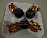 A picture of step 4 of Chocolate truffles balls.