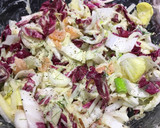 Foto del paso 1 de la receta: Ensalada de salmón ahumado con aliño cítrico de yogur