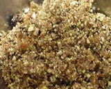 A picture of step 2 of Peanut and dates laddu.