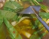 Foto langkah ke 2 dari resep Tom yum bakso seafood.
