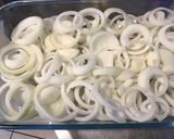 Une image de l'étape 3 de Truites saumonées aux oignons doux d Italie et aromates de la mer.