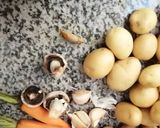 Une image de l'étape 1 de Pommes de terre parmentine farcies 🥔.